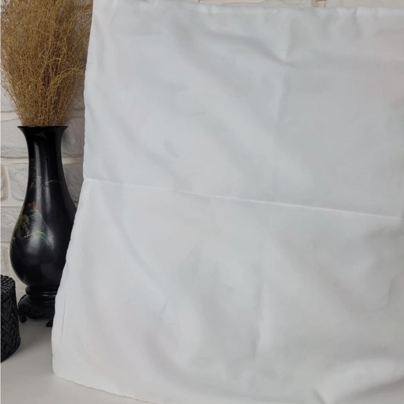 2 NEW Floral Birds Pillowcases Cover Polyester Zipper Washable 17in X 17in Soft - Picture 11 of 11